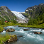 River_from_Brevatnet_and_Bøyabreen_glacier_in_Bøyadalen,_Sogndal,_Vestland,_Norway,_2019_July
