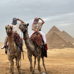 Hurghada: Cairo Day Trip by Flight, Pyramids, Sphinx & Museum
