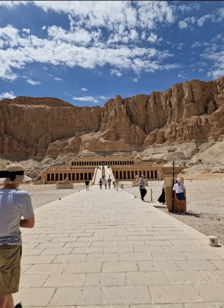 Luxor Day Trip from Hurghada Small Group & Tutankhamun Tomb - Image 4
