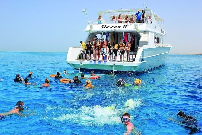 Sharm El Sheikh: Tiran Island Cruise, Snorkel & Dive with Lunch - الصورة 3