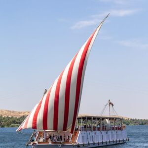 From Aswan: 2-Nights Boutique Dahabiya Nile Cruise to Luxor